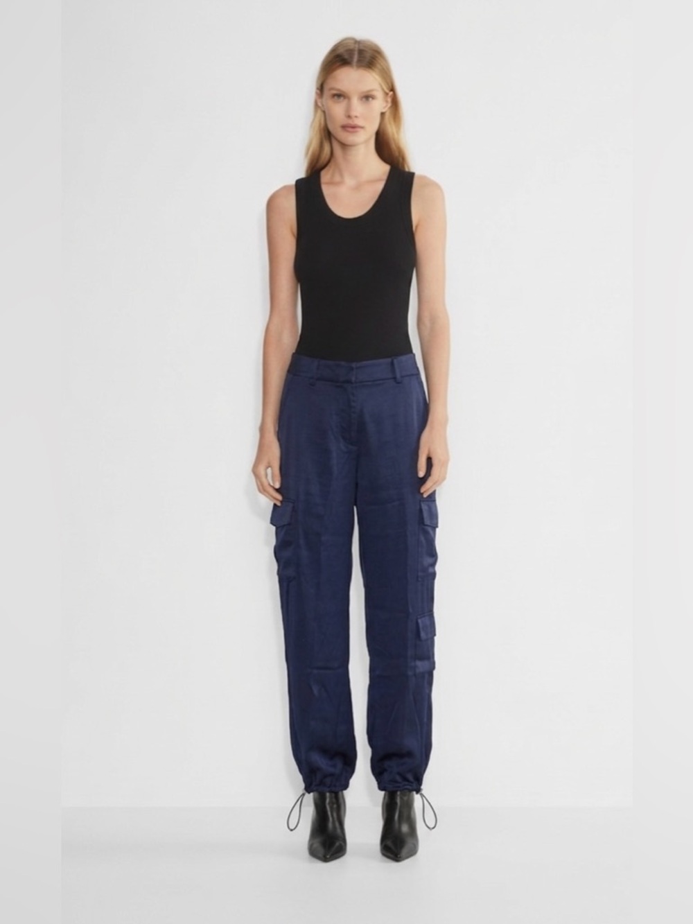 Aritzia The Group by Babaton Satin Cargo Pants | Blue